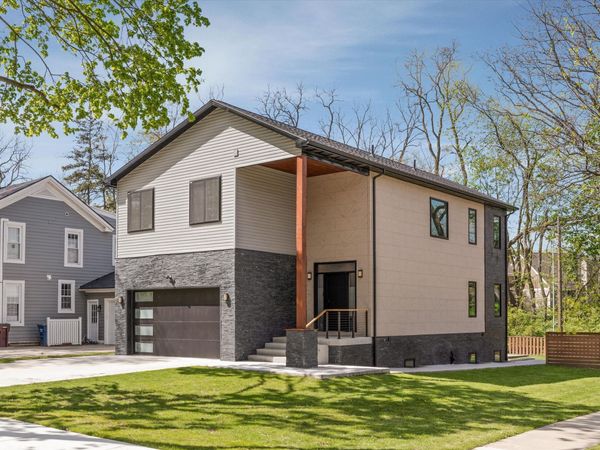 2420 James Street, Ann Arbor, MI 48104