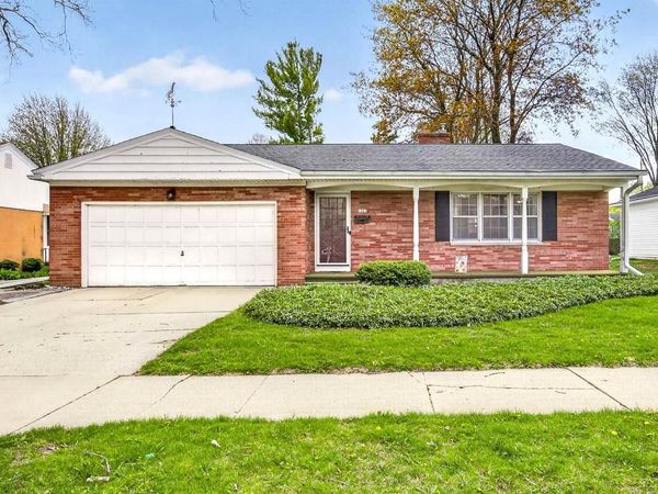 1221 DIVISION STREET, Green Bay, WI 54303