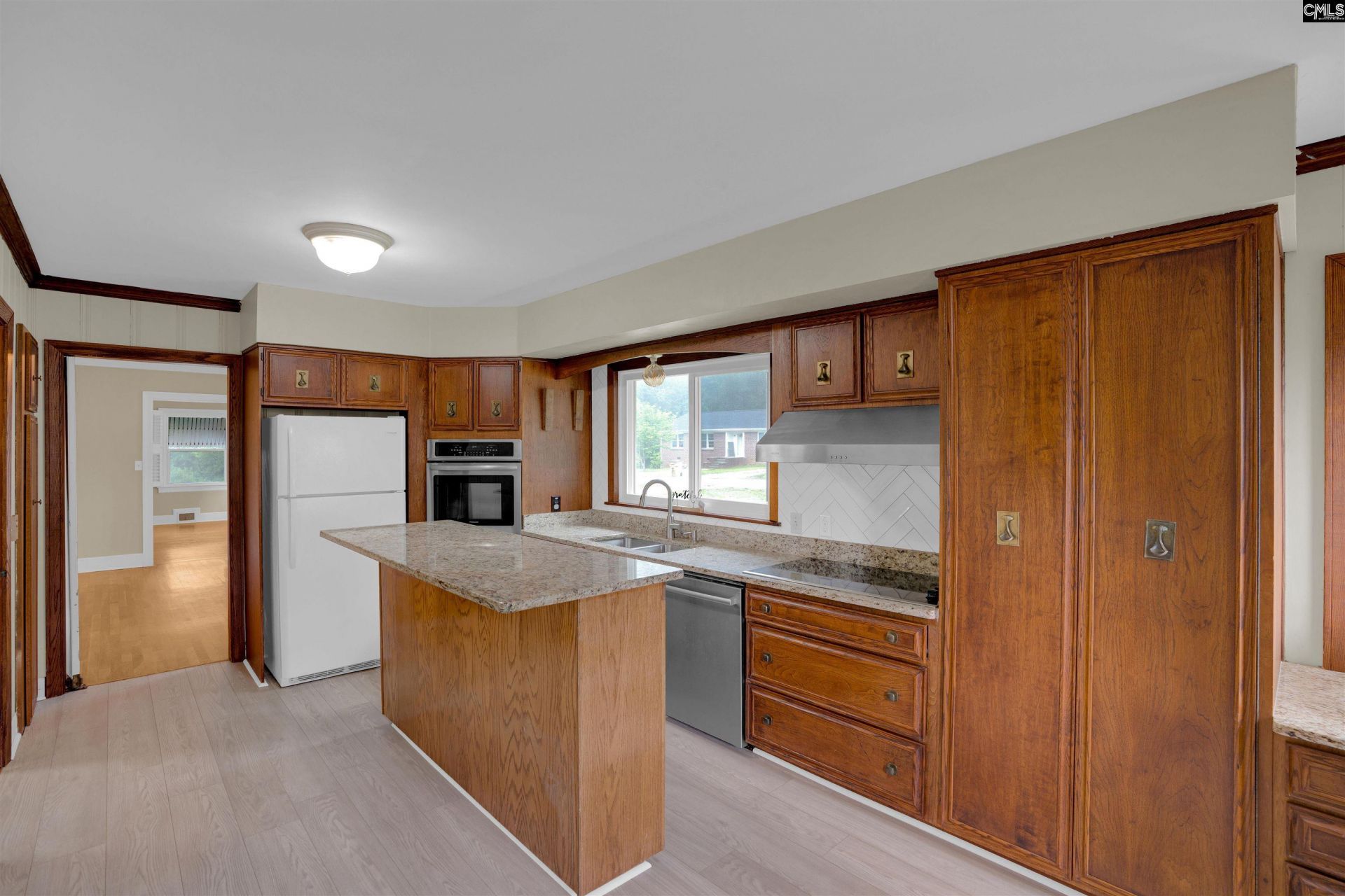 220 Nance Street  Photo 11