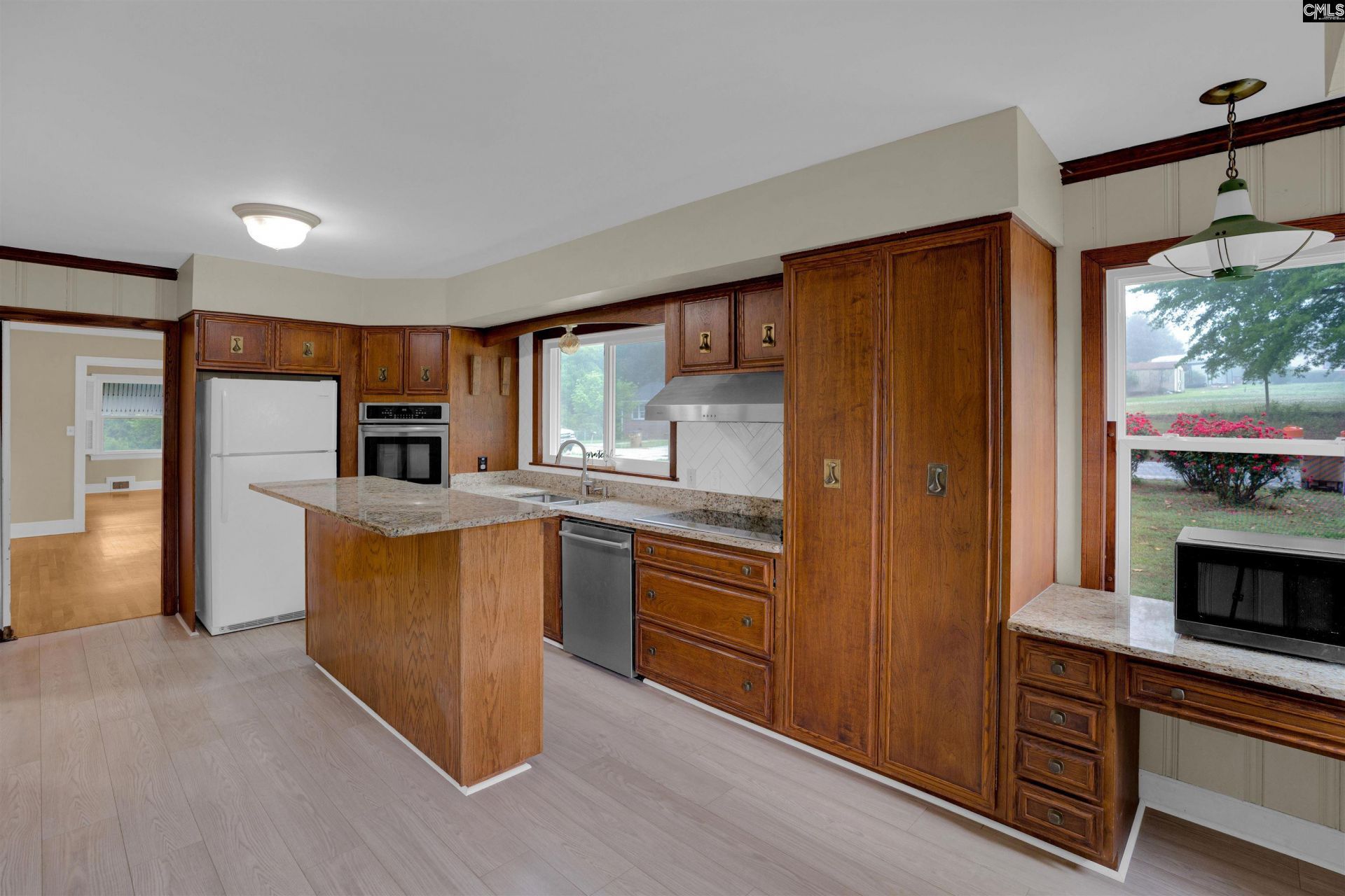 220 Nance Street  Photo 12