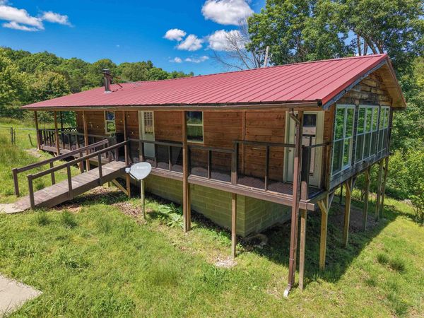 500 Pine Grove Ln, Marshall, AR 72650