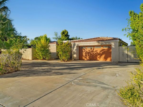 1820 E Racquet Club Road, Palm Springs, CA 92262