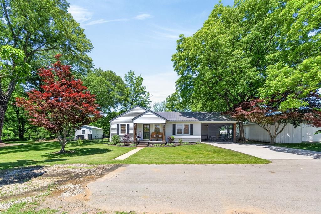 508 Davis Street, Sparta, TN 38583 Main Photo