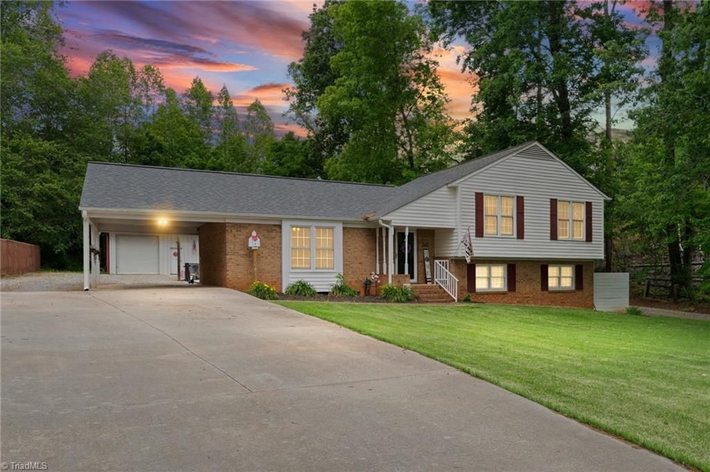 201 Kingwood Road, Reidsville, NC 27320 Main Photo