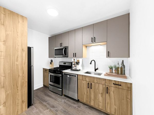6230 N Kenmore Avenue, Unit 1105, Chicago, IL 60660