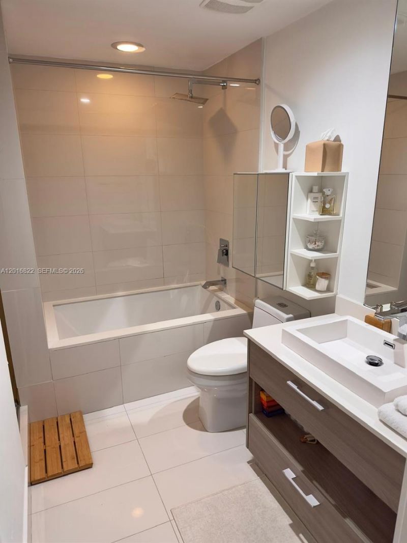 1300 S Miami Ave , Unit 1709, Miami, FL 33130 Photo