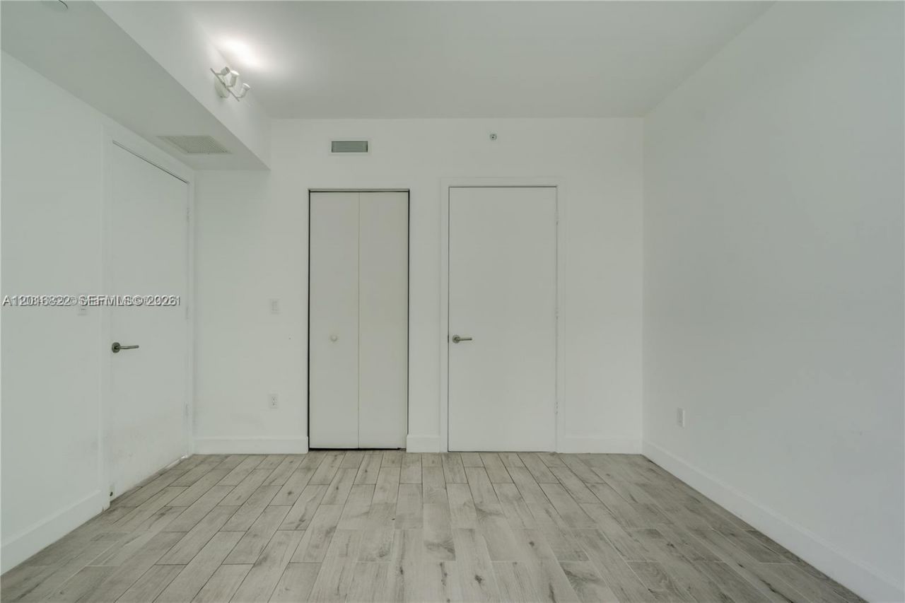1300 S Miami Ave , Unit 1709, Miami, FL 33130 Photo
