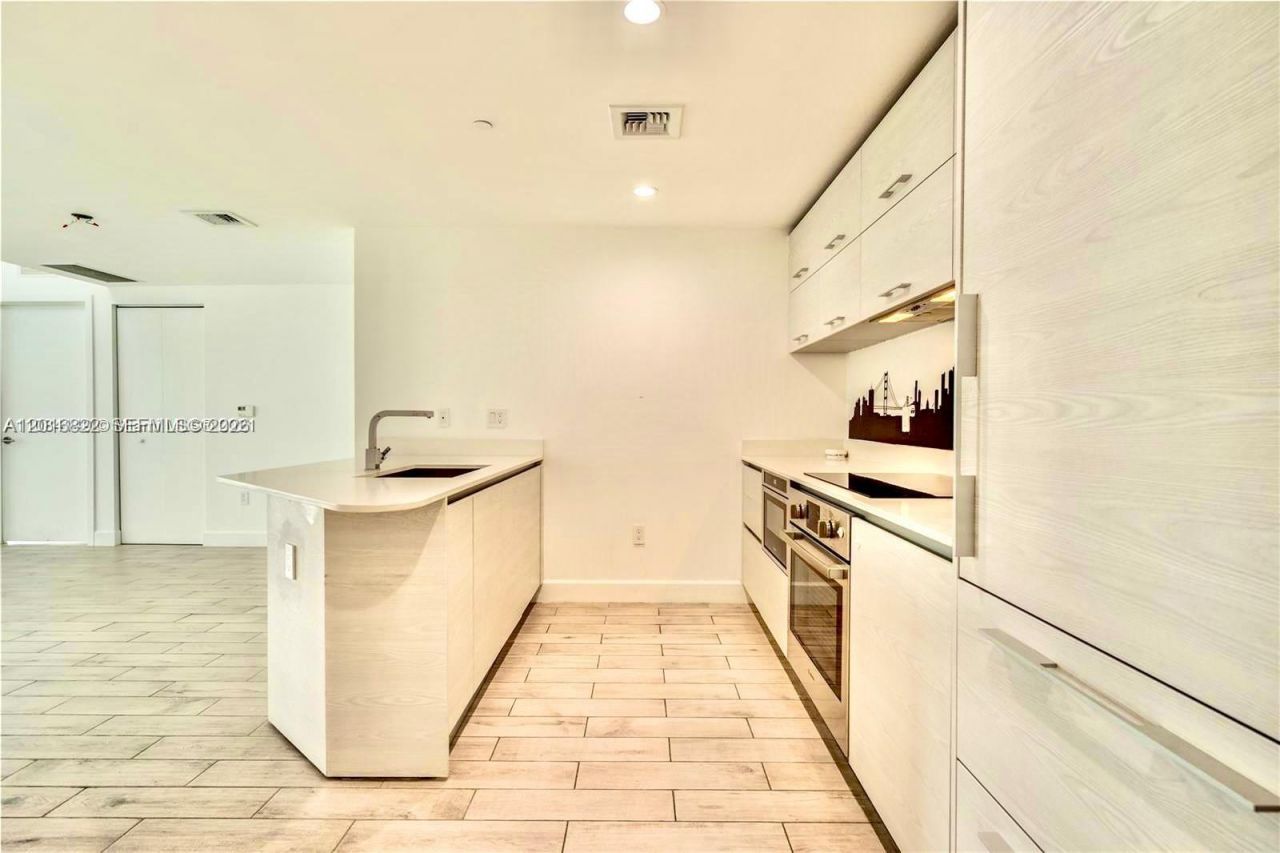 1300 S Miami Ave , Unit 1709, Miami, FL 33130 Photo