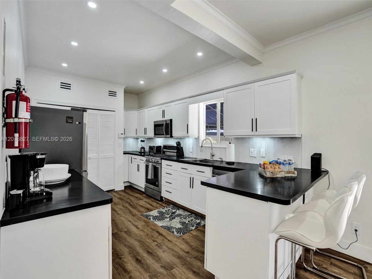 1128 Tyler St , Hollywood, FL 33019 Photo