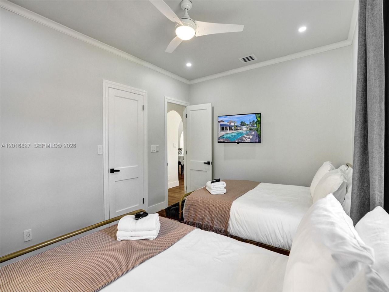 1128 Tyler St , Hollywood, FL 33019 Photo