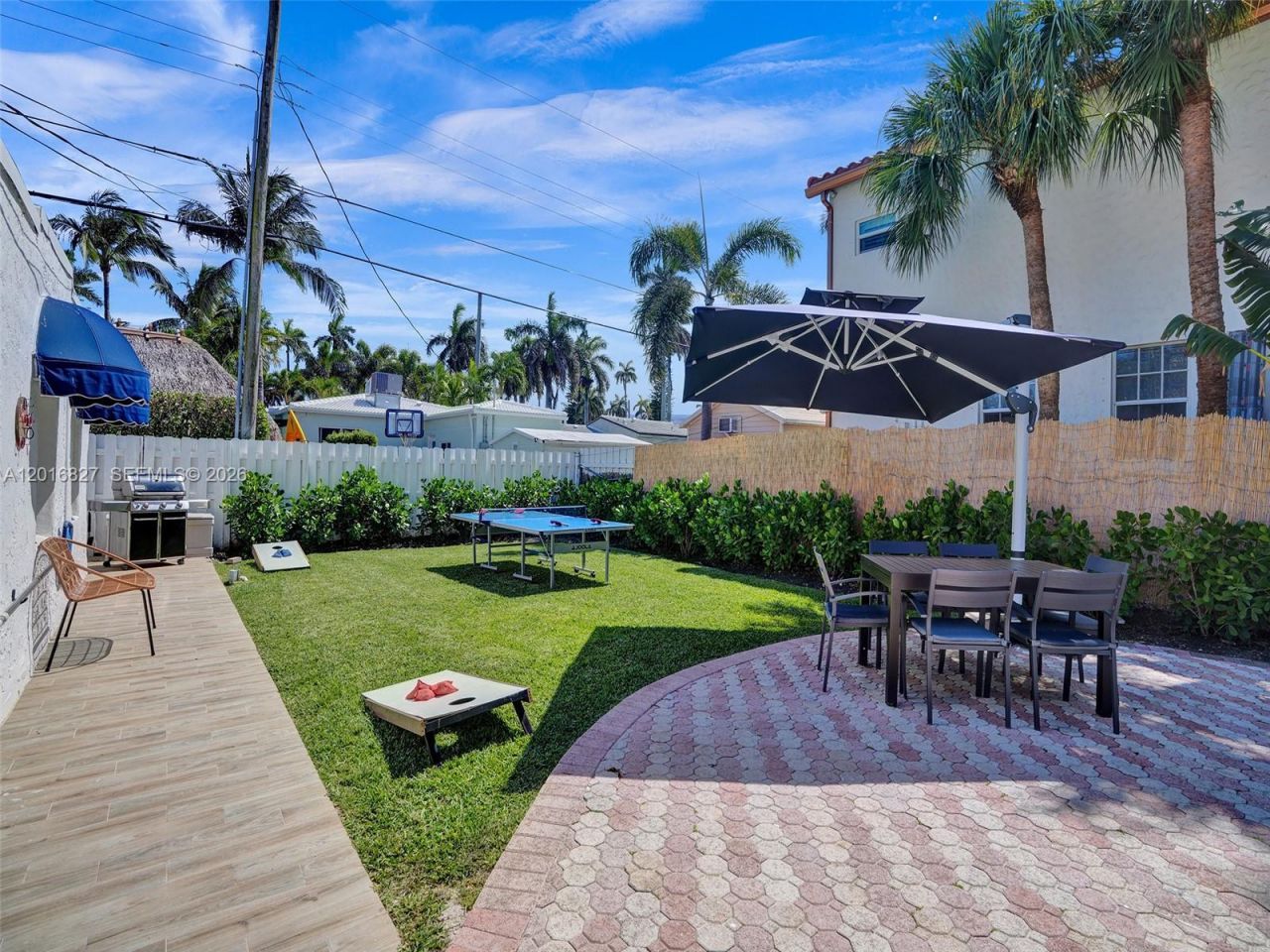 1128 Tyler St , Hollywood, FL 33019 Photo