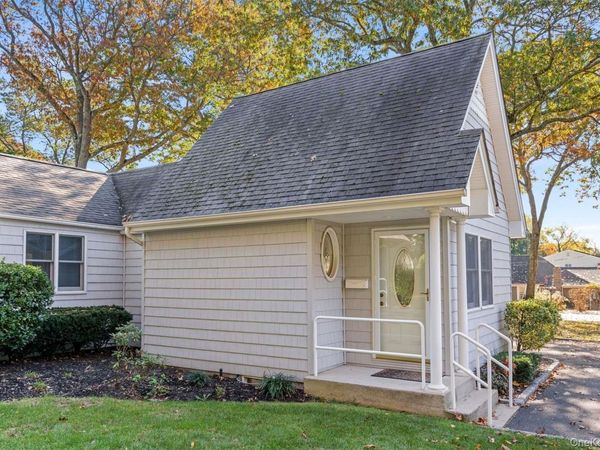 319 Elwood Road , East Northport, NY 11731