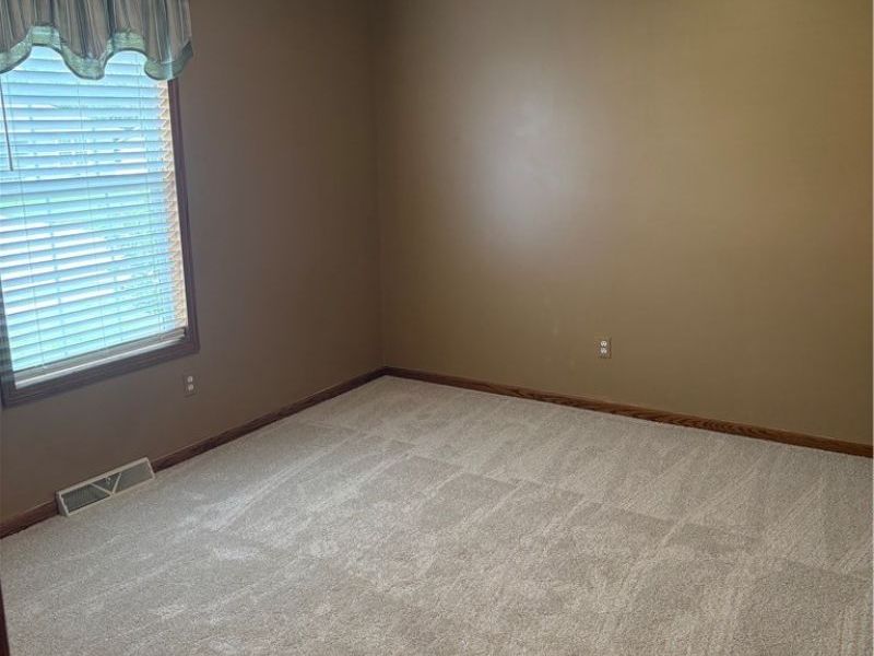 4825 Woodstone Avenue NW, Canton, OH 44647 Photo 10