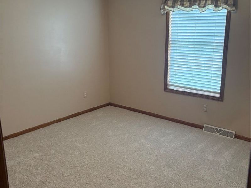4825 Woodstone Avenue NW, Canton, OH 44647 Photo 8