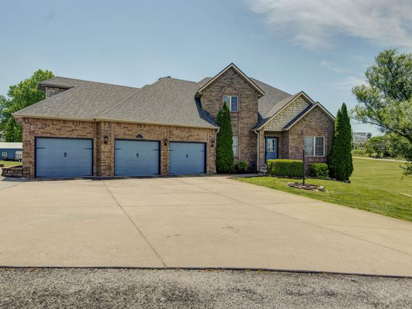 128 Green Oaks Drive , Ozark, MO 65721