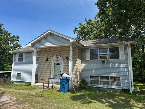2119 E Zora Street , Joplin, MO 64801