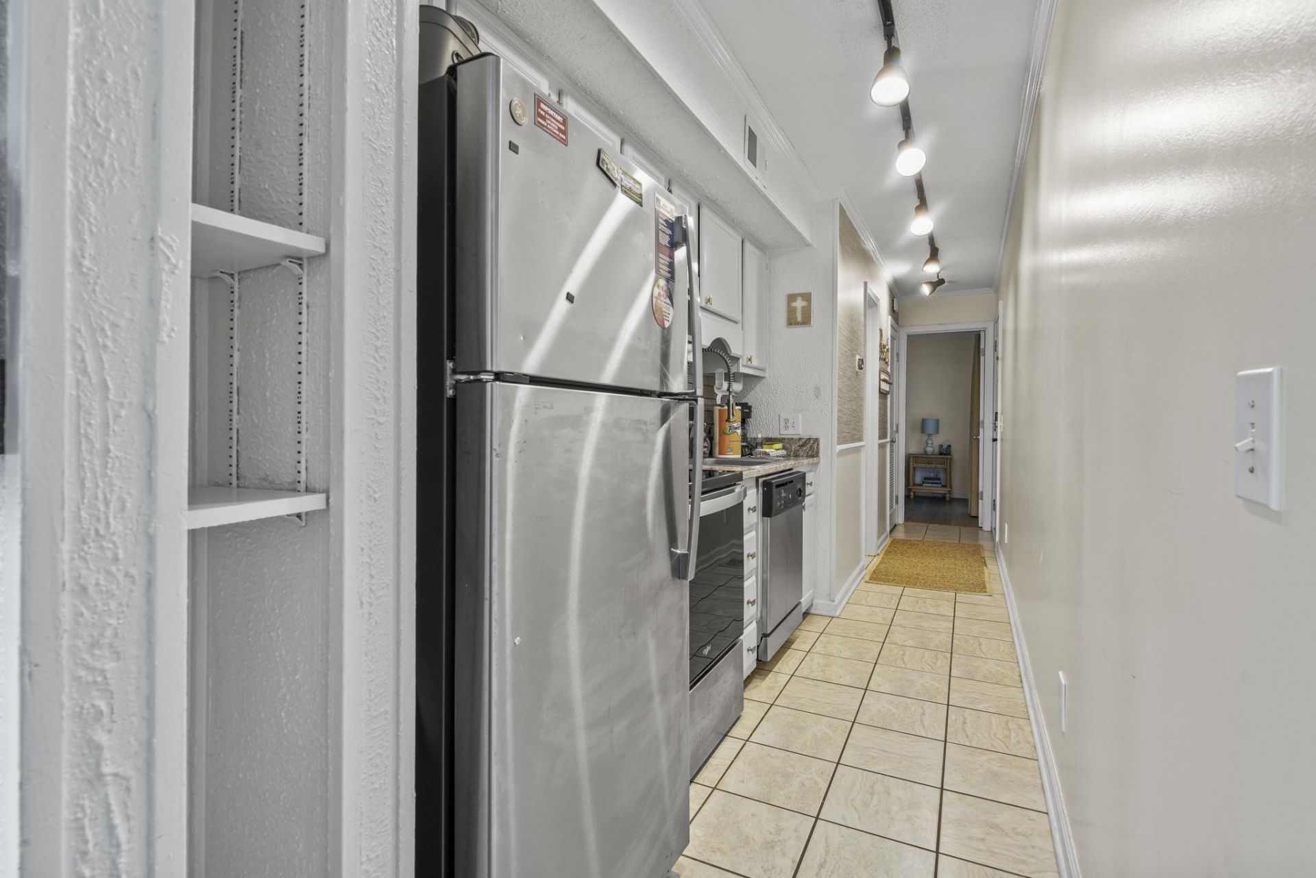 9400 Shore Dr. Photo 17