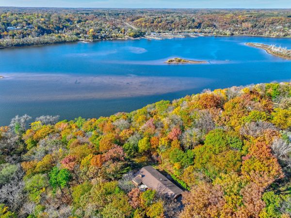 1430 Triangle Drive, Saint Joseph Twp, WI 54082