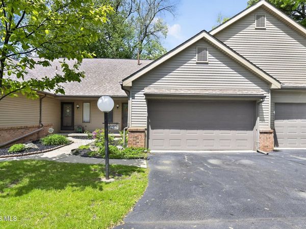 3134 Evergreen Road, Toledo, OH 43606
