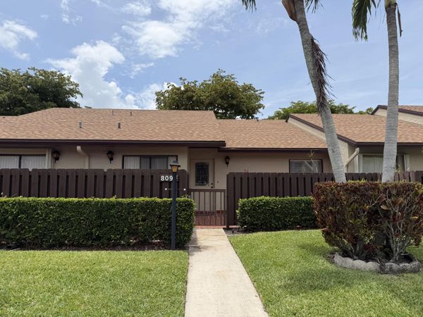 809 Sky Pine Way, Unit F, Greenacres, FL 33415