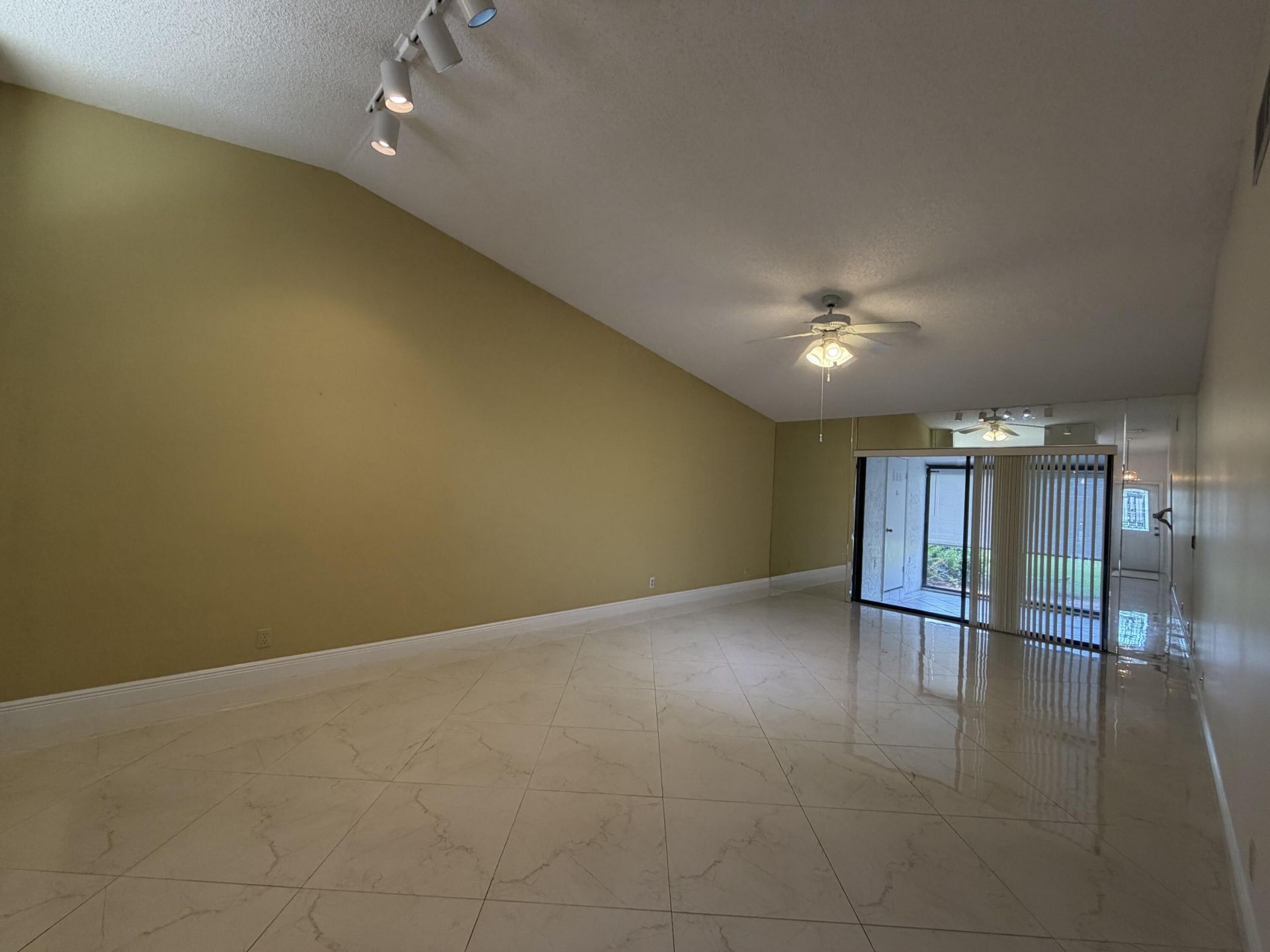 809 Sky Pine Way, Unit F, Greenacres, FL 33415 Photo