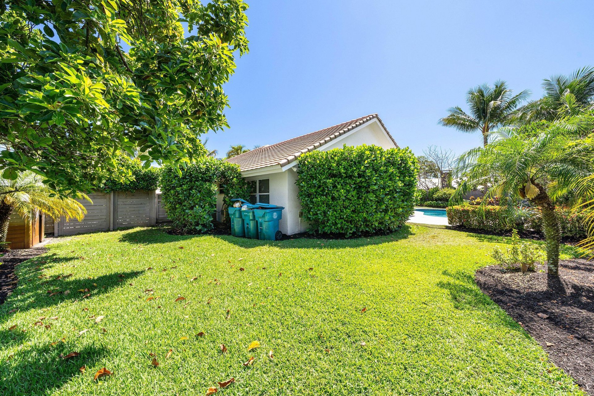 916 SW 37th Court, Boynton Beach, FL 33435 Photo