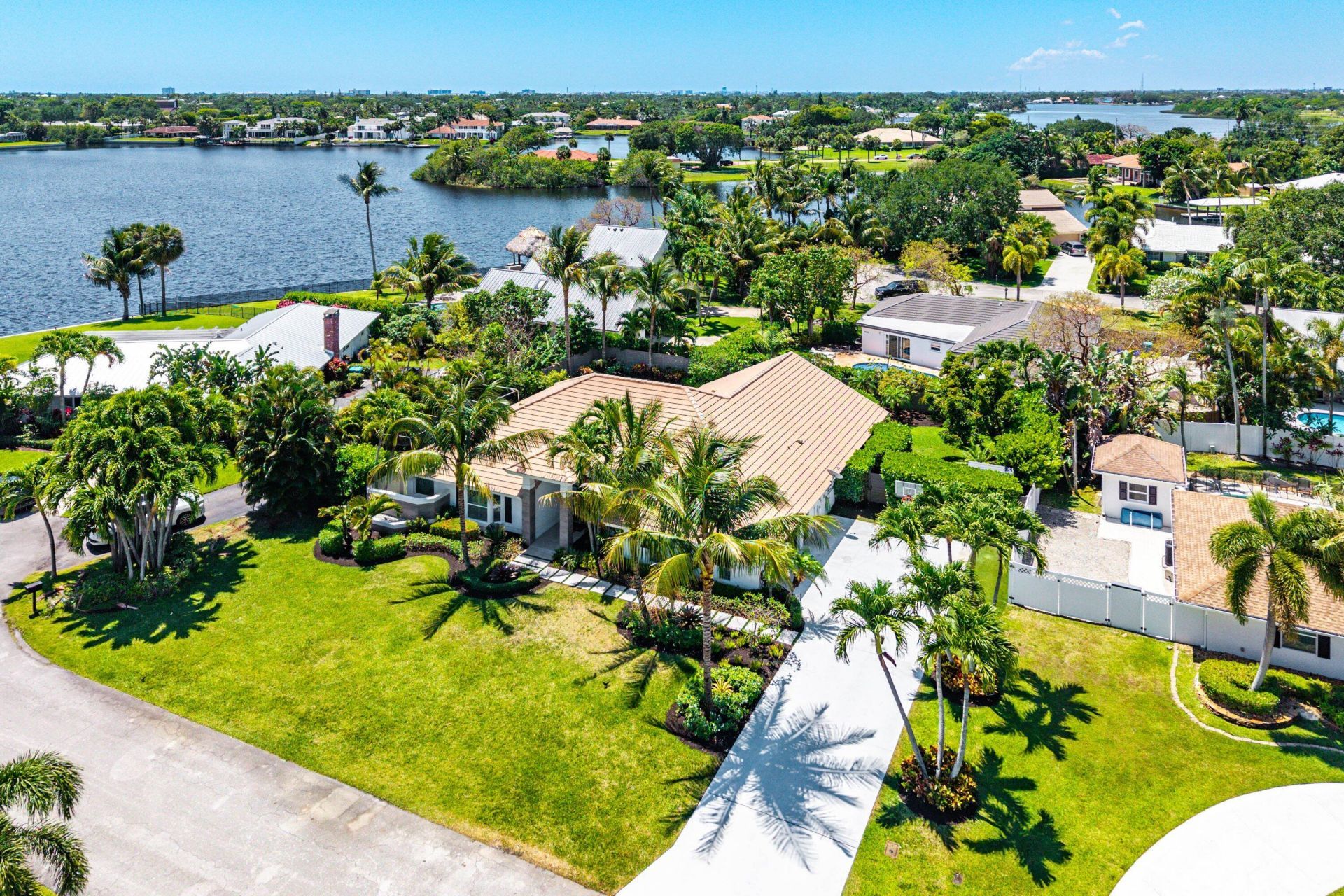 916 SW 37th Court, Boynton Beach, FL 33435 Photo