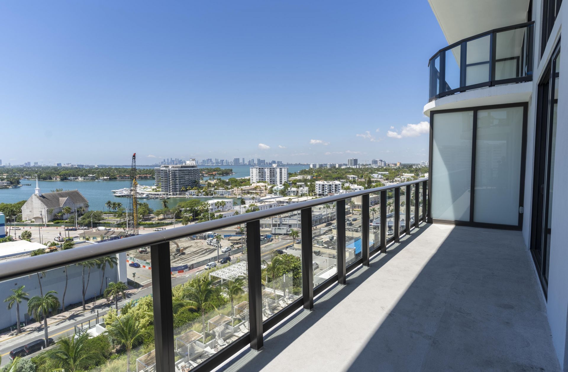 580 72nd Street, Unit 1102, Miami Beach, FL 33141 Photo