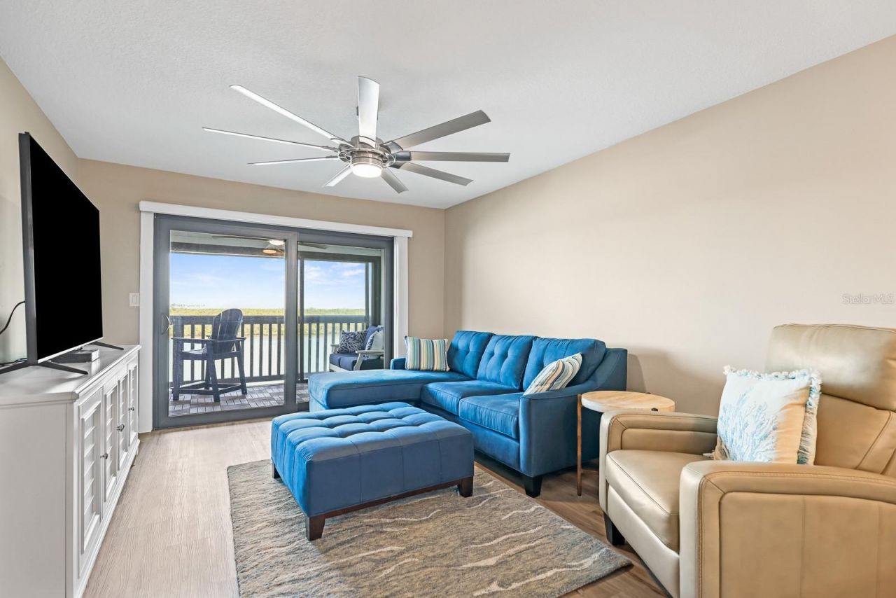 821 Bahia Del Sol Drive, Unit B, Ruskin, FL 33570 Photo