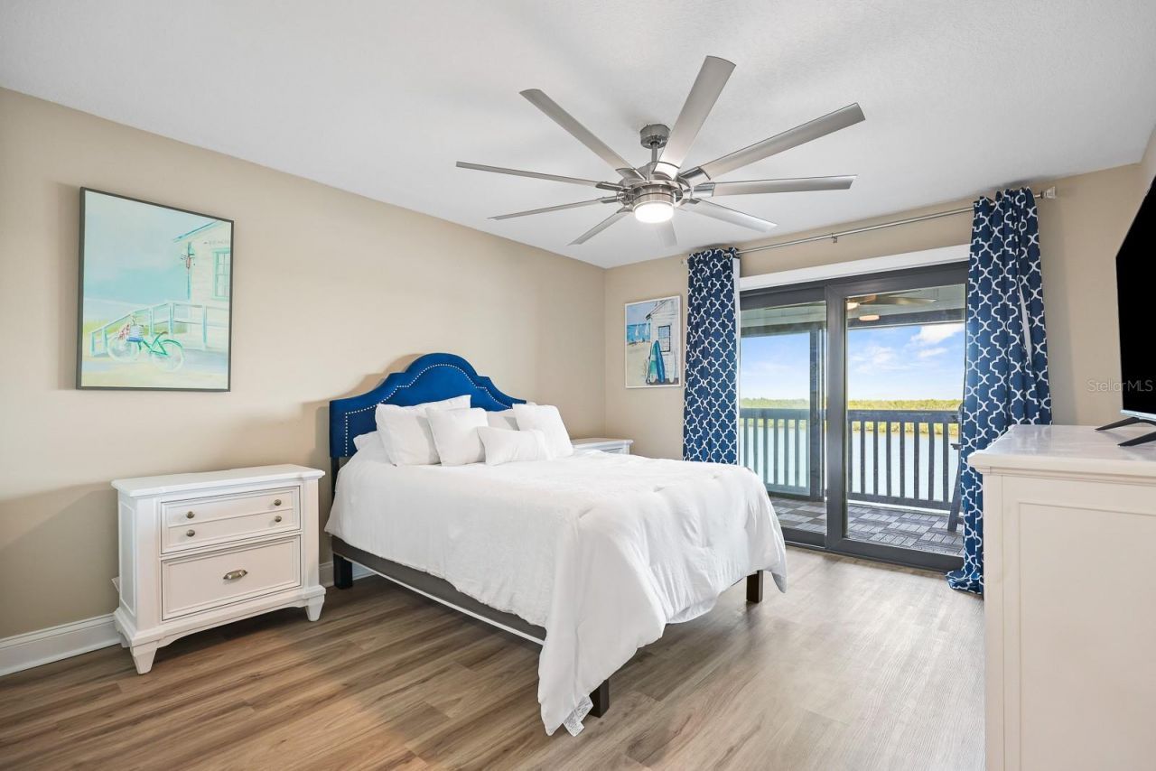 821 Bahia Del Sol Drive, Unit B, Ruskin, FL 33570 Photo
