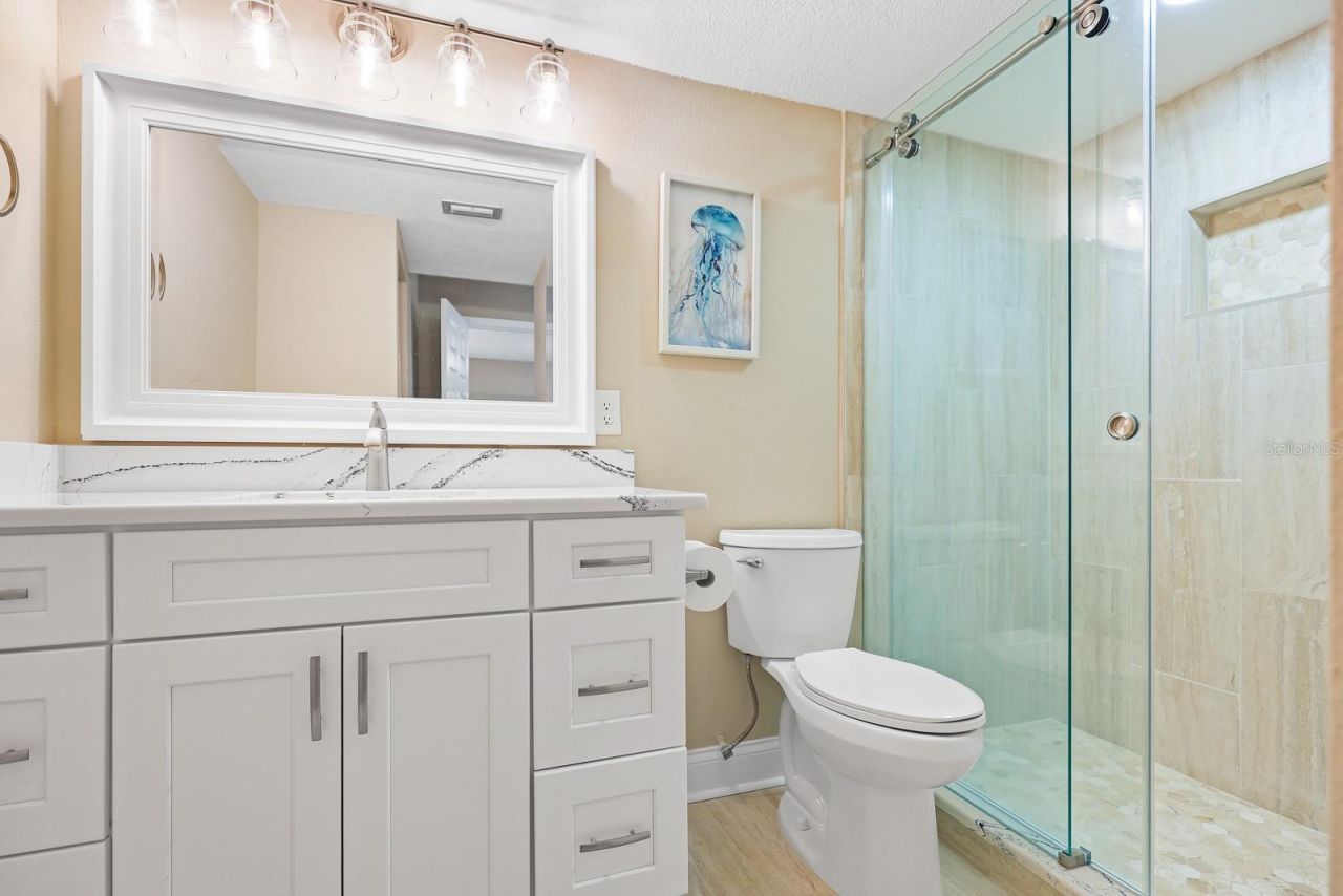 821 Bahia Del Sol Drive, Unit B, Ruskin, FL 33570 Photo
