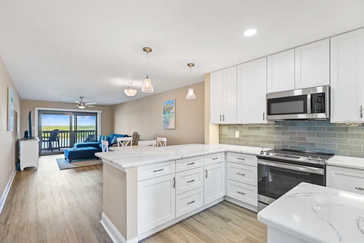 821 Bahia Del Sol Drive, Unit B, Ruskin, FL 33570 Photo