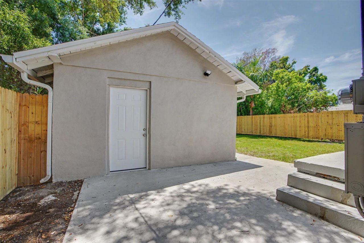 850 18th Avenue S, Saint Petersburg, FL 33705 Photo