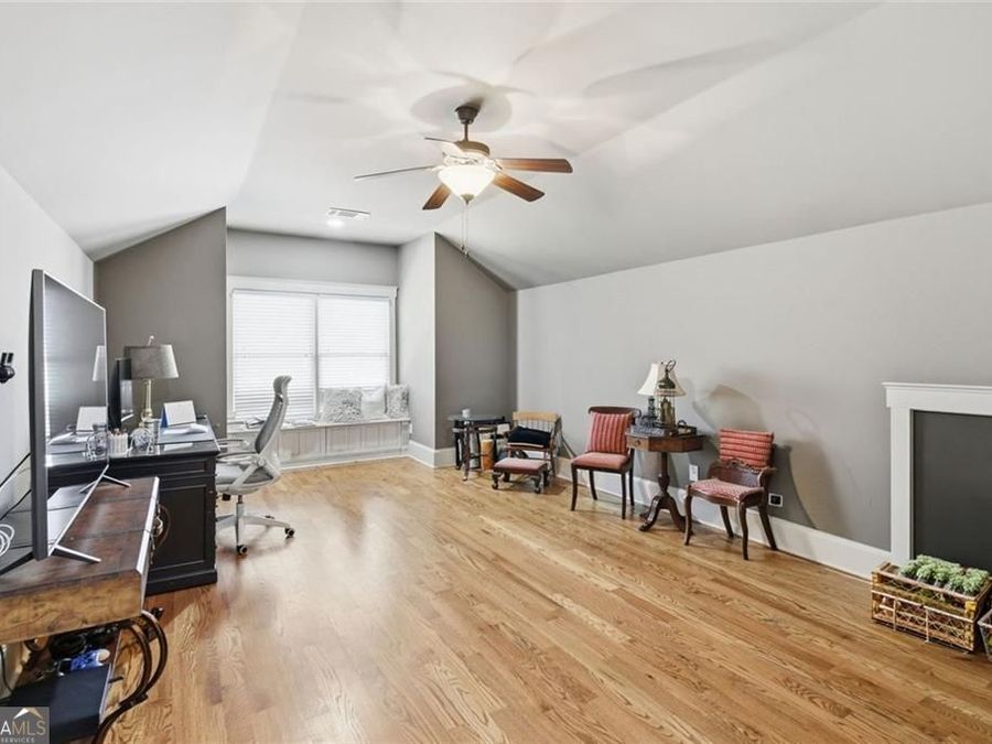 Property Image 32