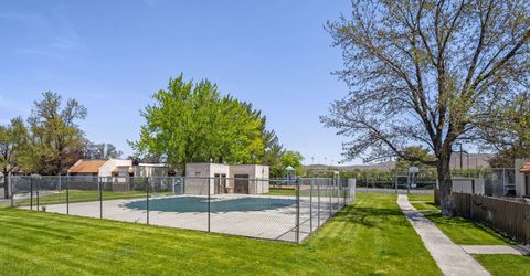 1001 Baywood Drive, Unit C, Sparks, NV 89434 Photo