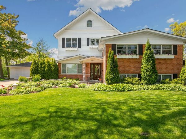 2740 Lincoln Lane , Wilmette, IL 60091