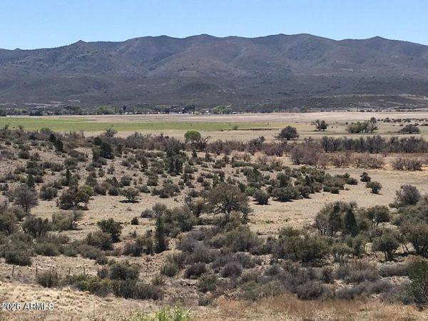 18351 S PEEPLES VALLEY Road, Unit 13, Kirkland, AZ 86332