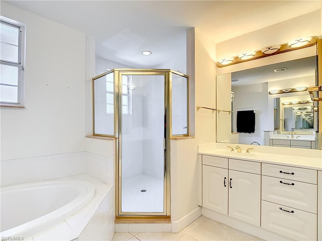 777 Regency Reserve Cir, Unit 4902, Naples, FL 34119 Photo