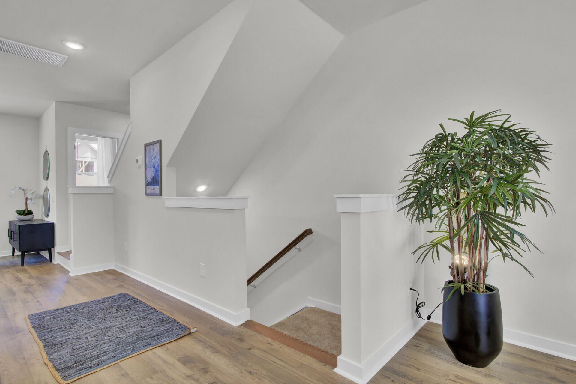 465 Caledon Court Photo 11