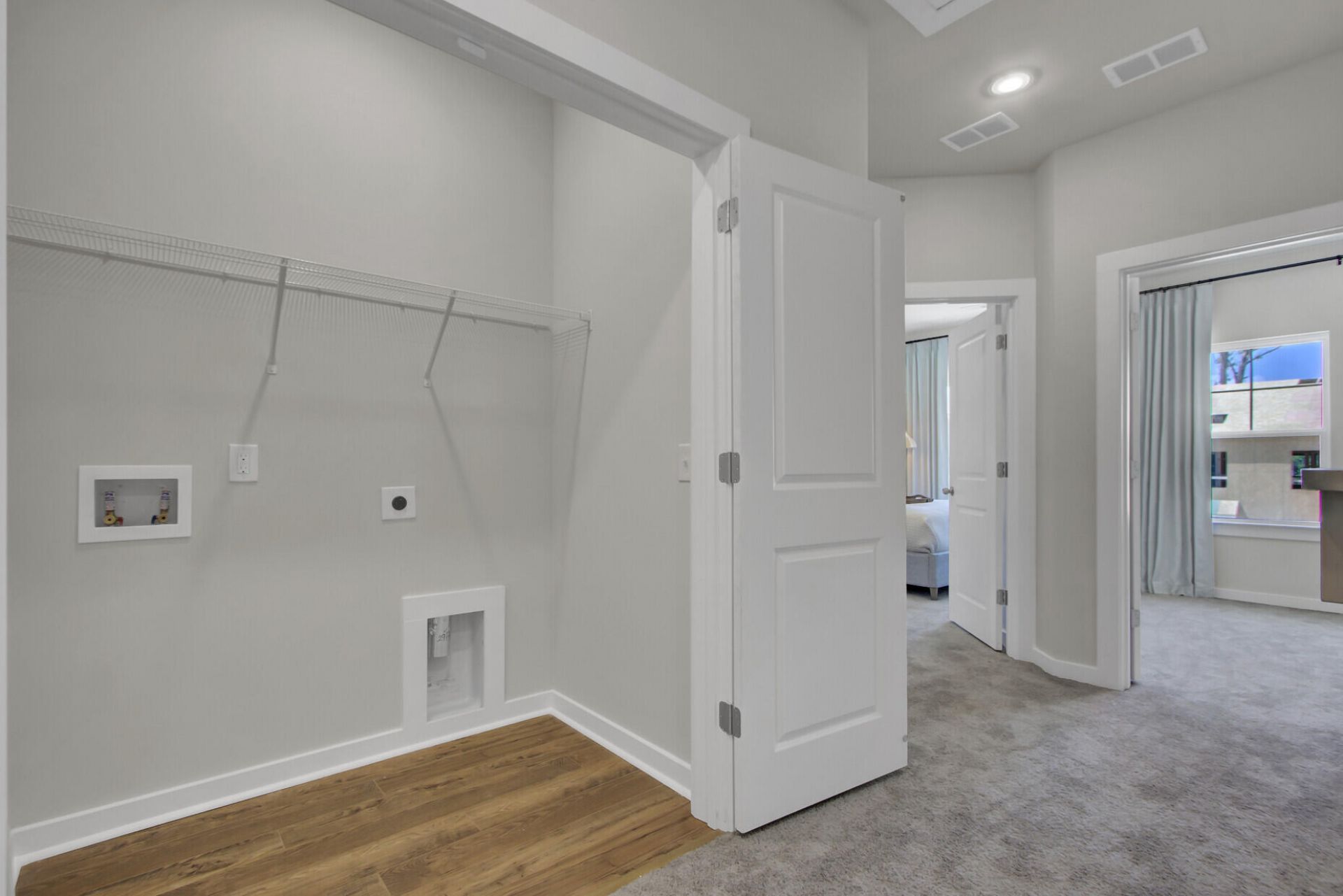 465 Caledon Court Photo 26