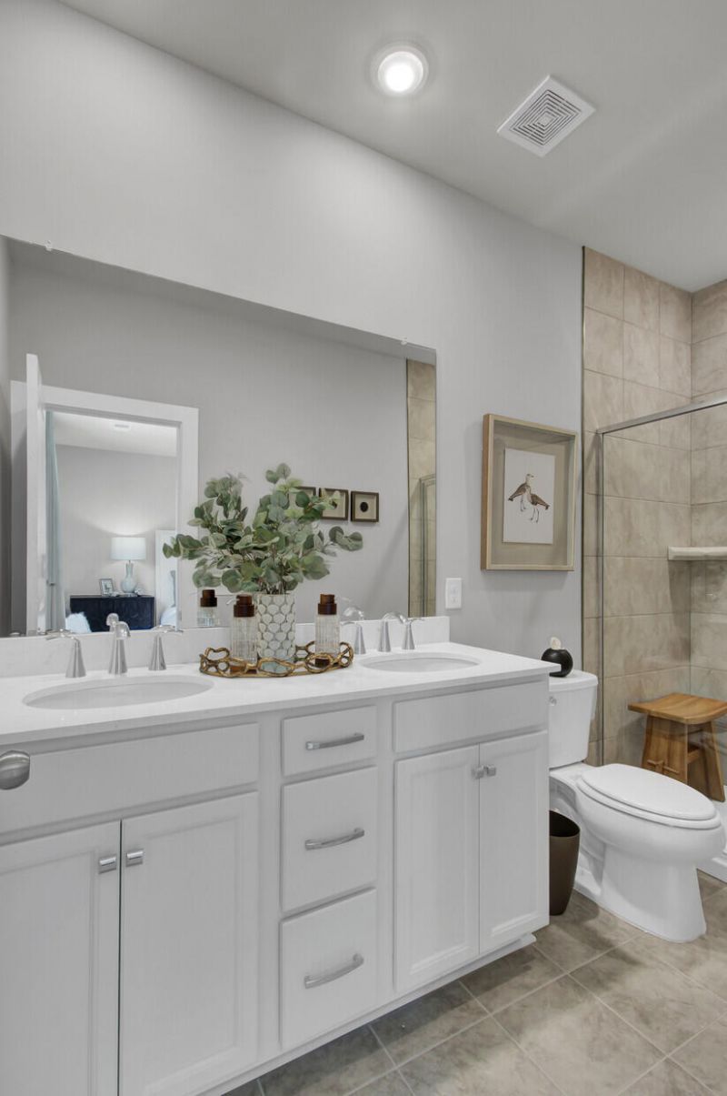 465 Caledon Court Photo 31