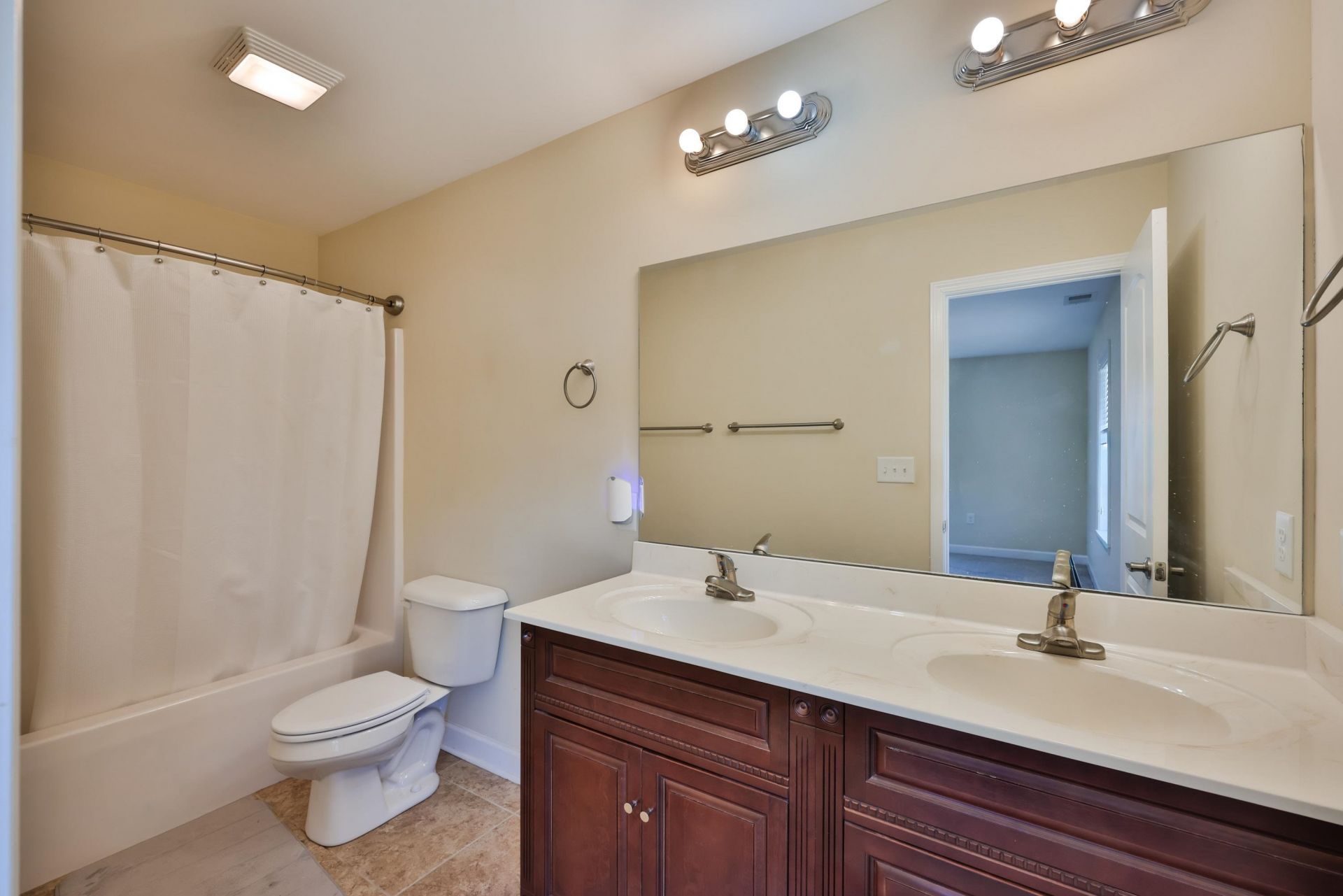 516 Vallecrosia Ct.  Photo 11