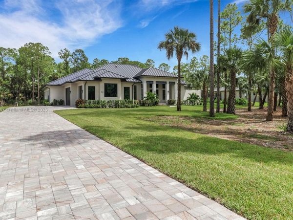 524 13th St Sw , Naples, FL 34117