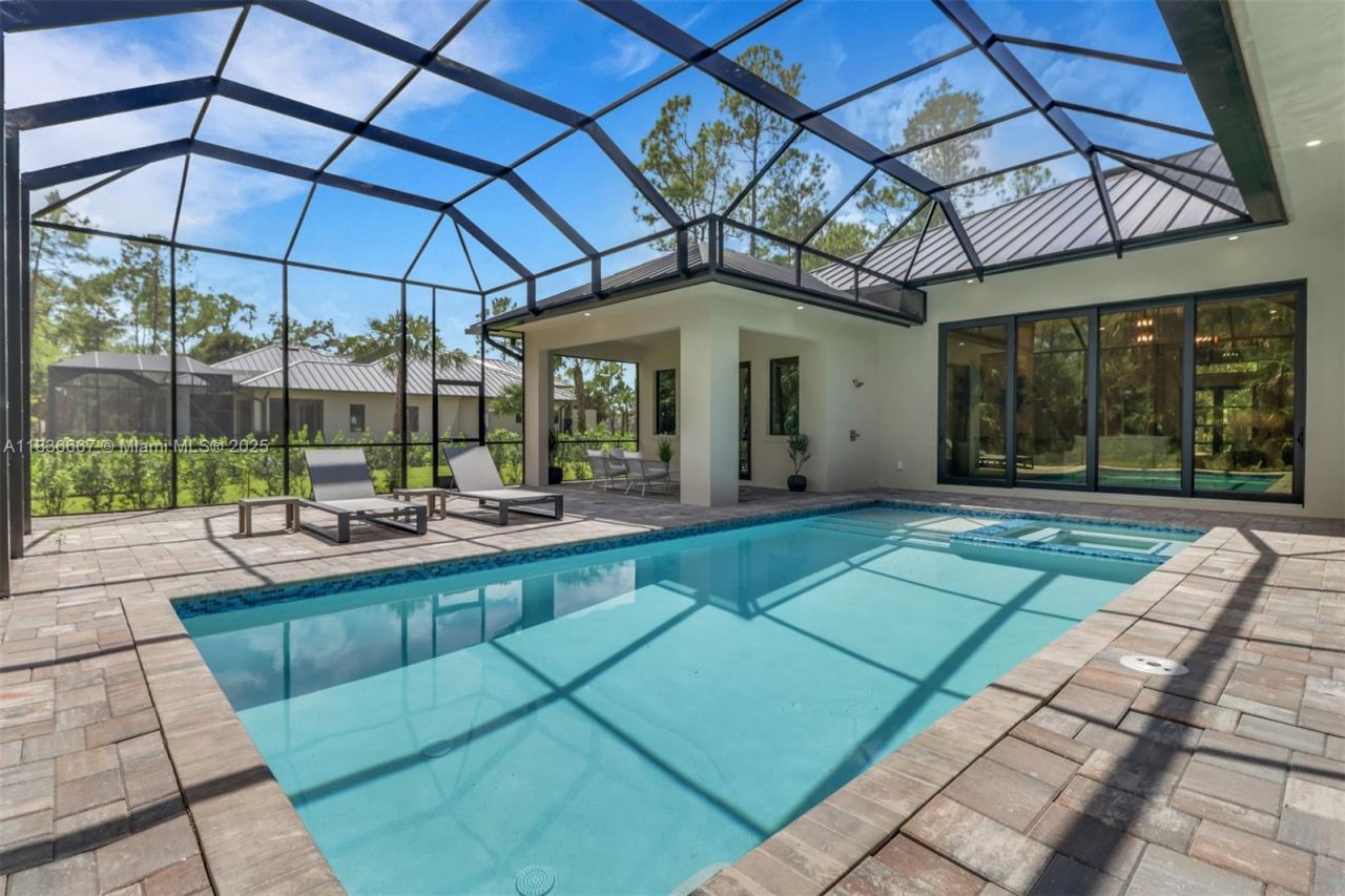524 13th St SW , Naples, FL 34117 Photo