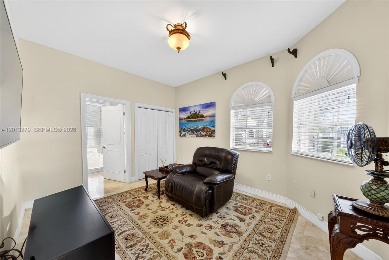 8560 NW 164th St , Miami Lakes, FL 33016 Photo