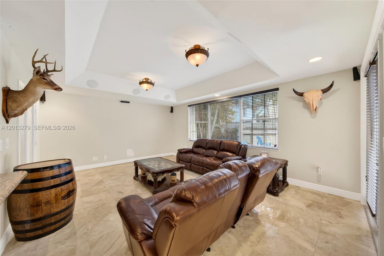 8560 NW 164th St , Miami Lakes, FL 33016 Photo