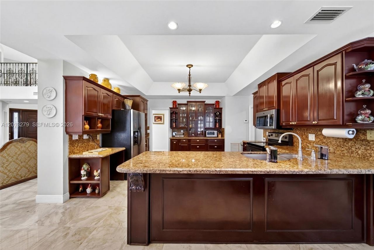 8560 NW 164th St , Miami Lakes, FL 33016 Photo