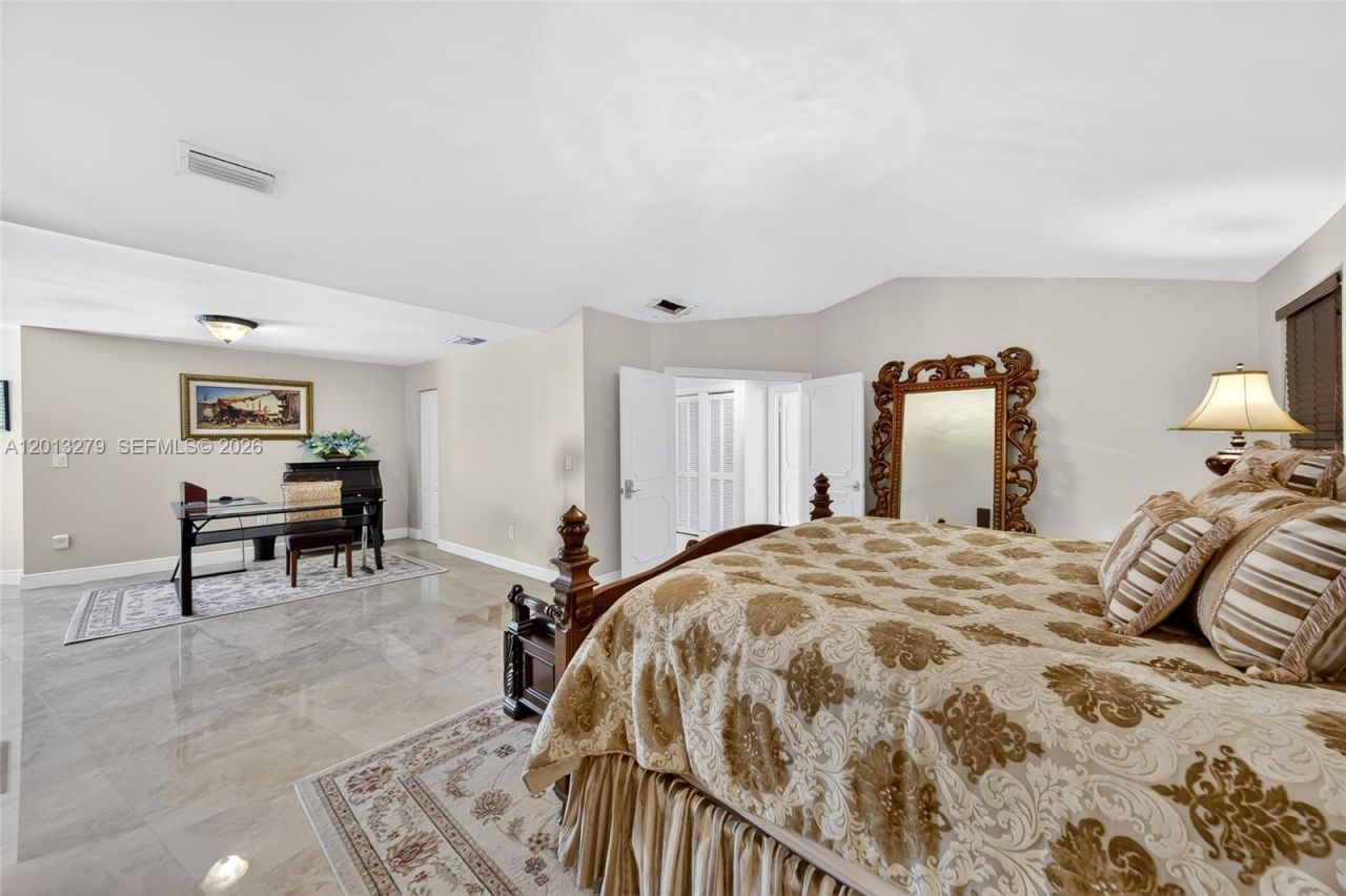 8560 NW 164th St , Miami Lakes, FL 33016 Photo