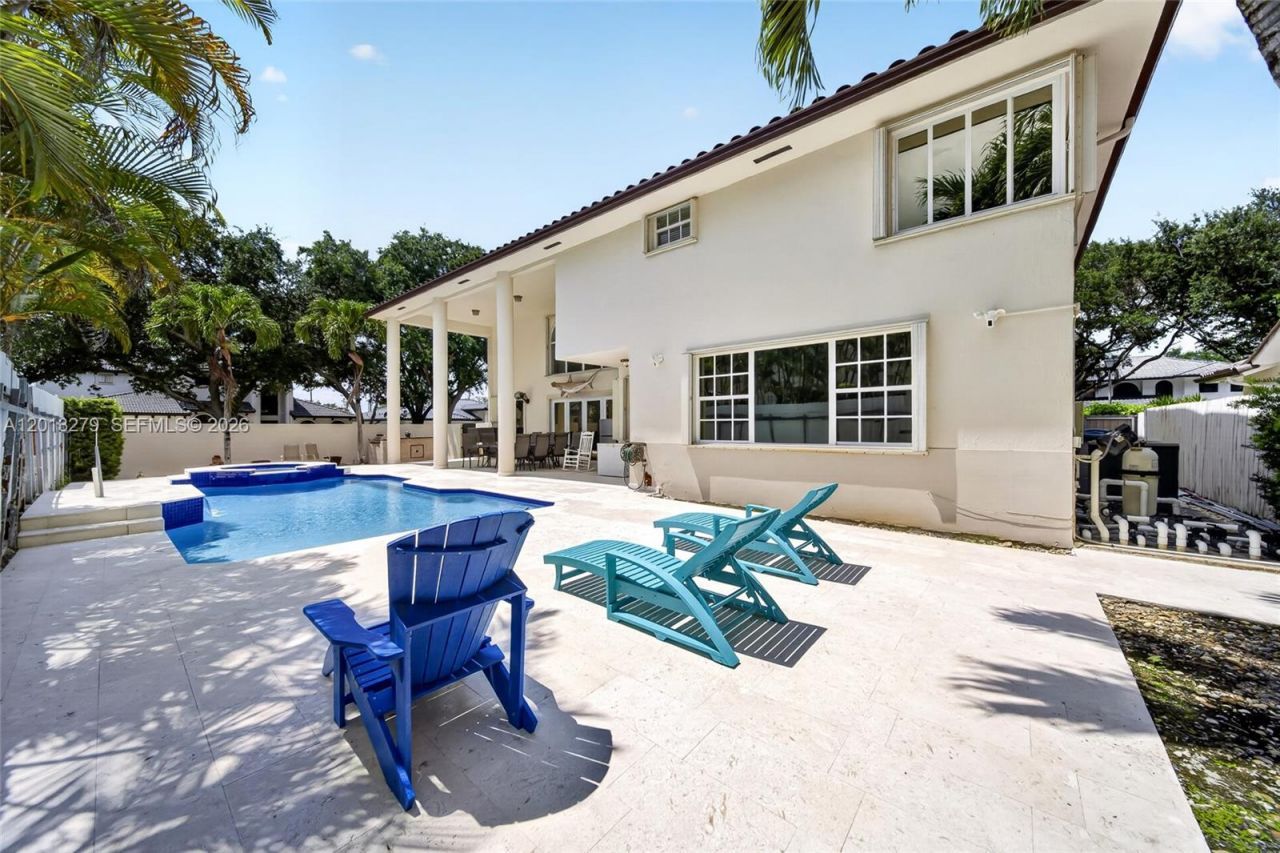 8560 NW 164th St , Miami Lakes, FL 33016 Photo