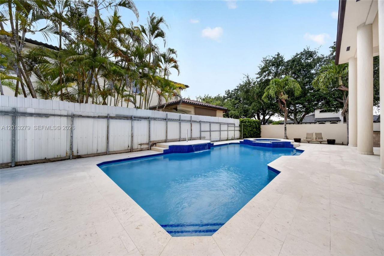 8560 NW 164th St , Miami Lakes, FL 33016 Photo